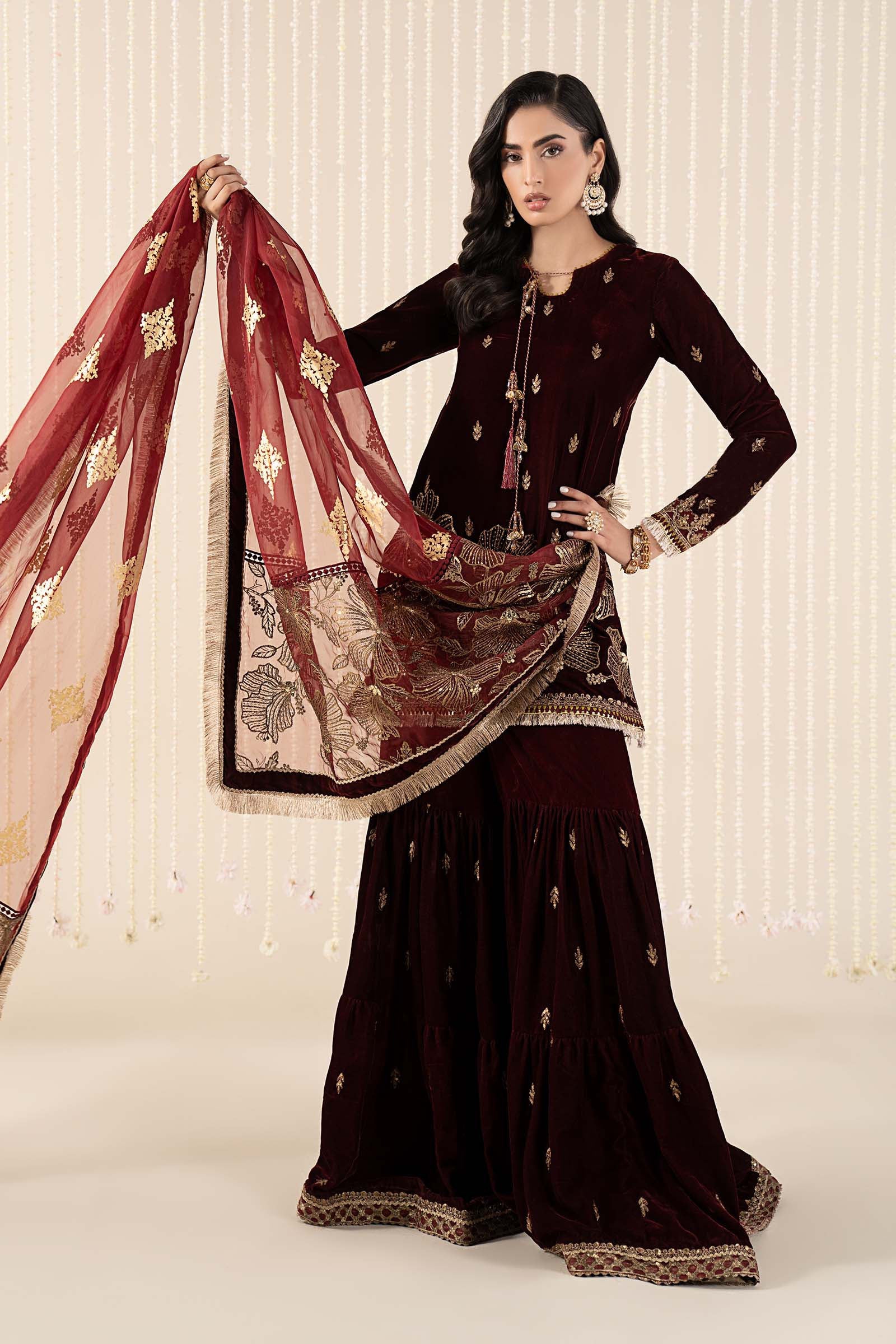 3 Piece Embroidered Velvet Suit - Image 2