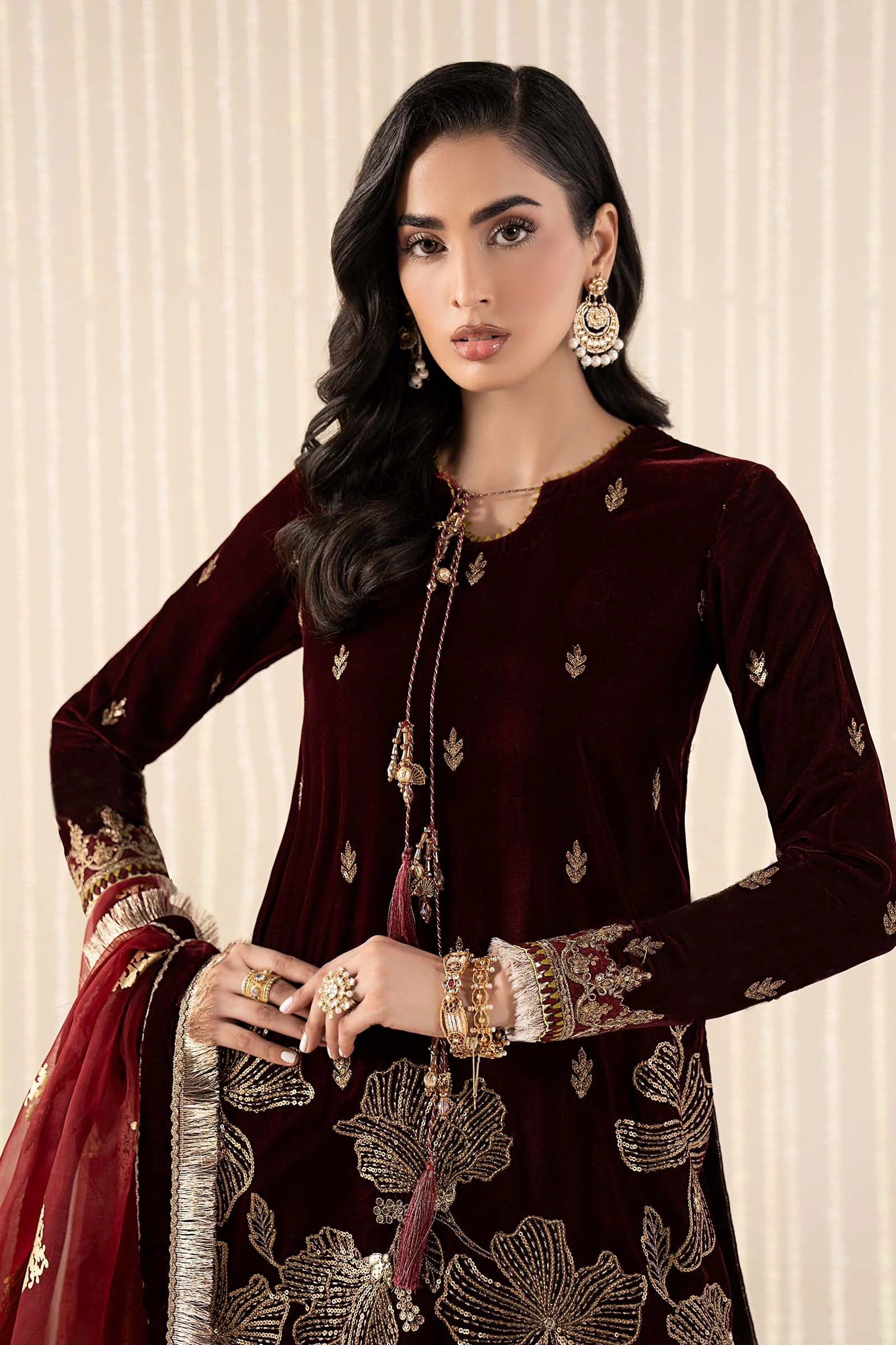 3 Piece Embroidered Velvet Suit - Image 3
