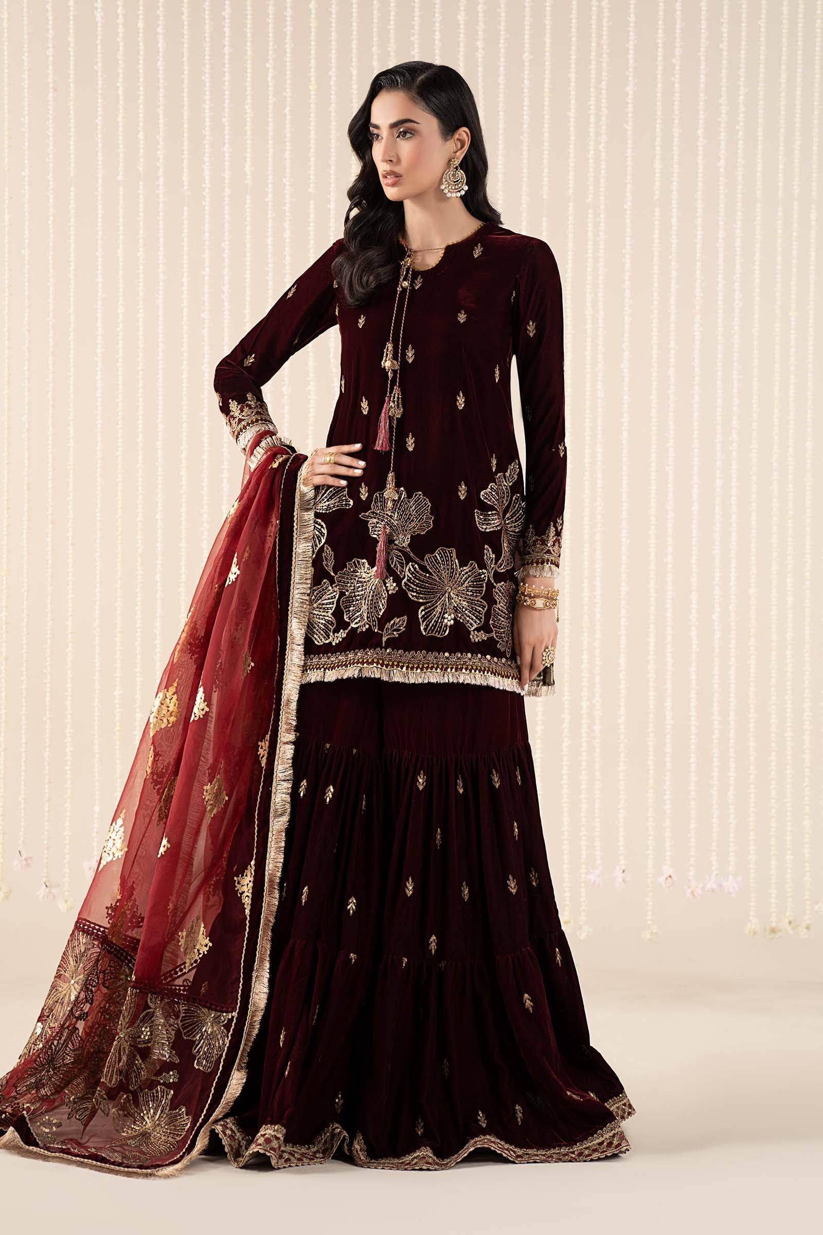 3 Piece Embroidered Velvet Suit - Image 8