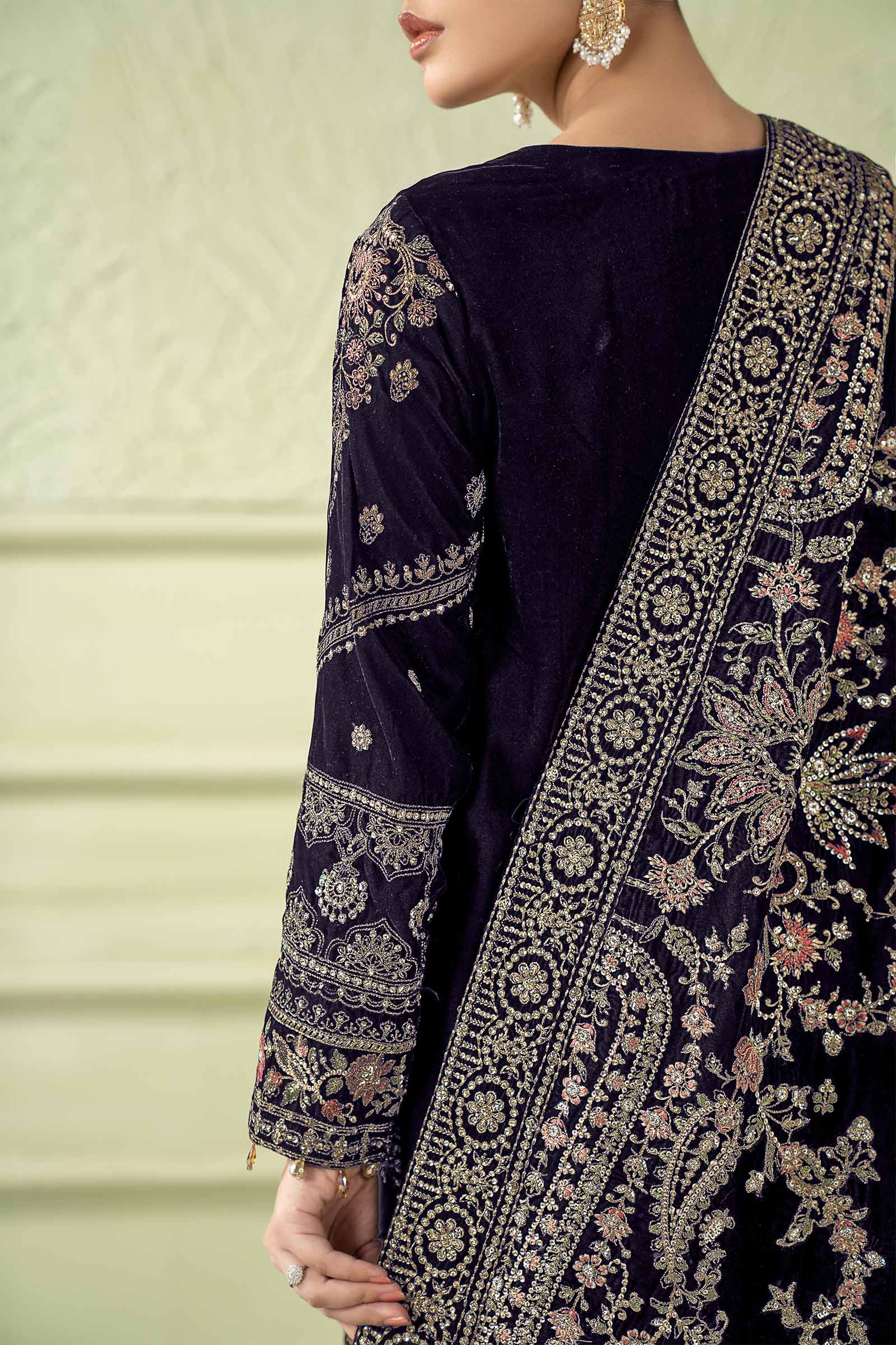 3 Piece Embroidered Velvet Suit - Image 4