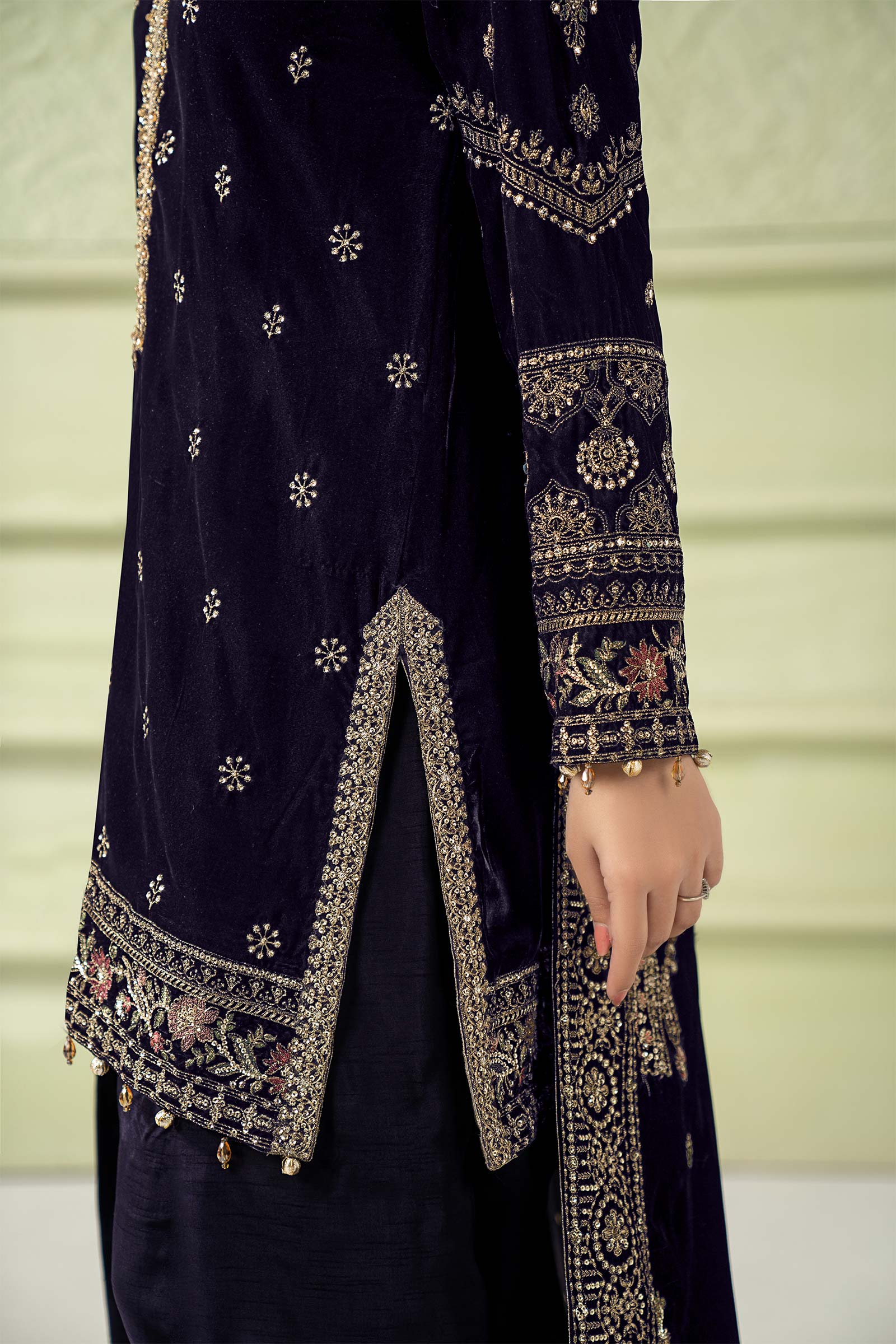 3 Piece Embroidered Velvet Suit - Image 5