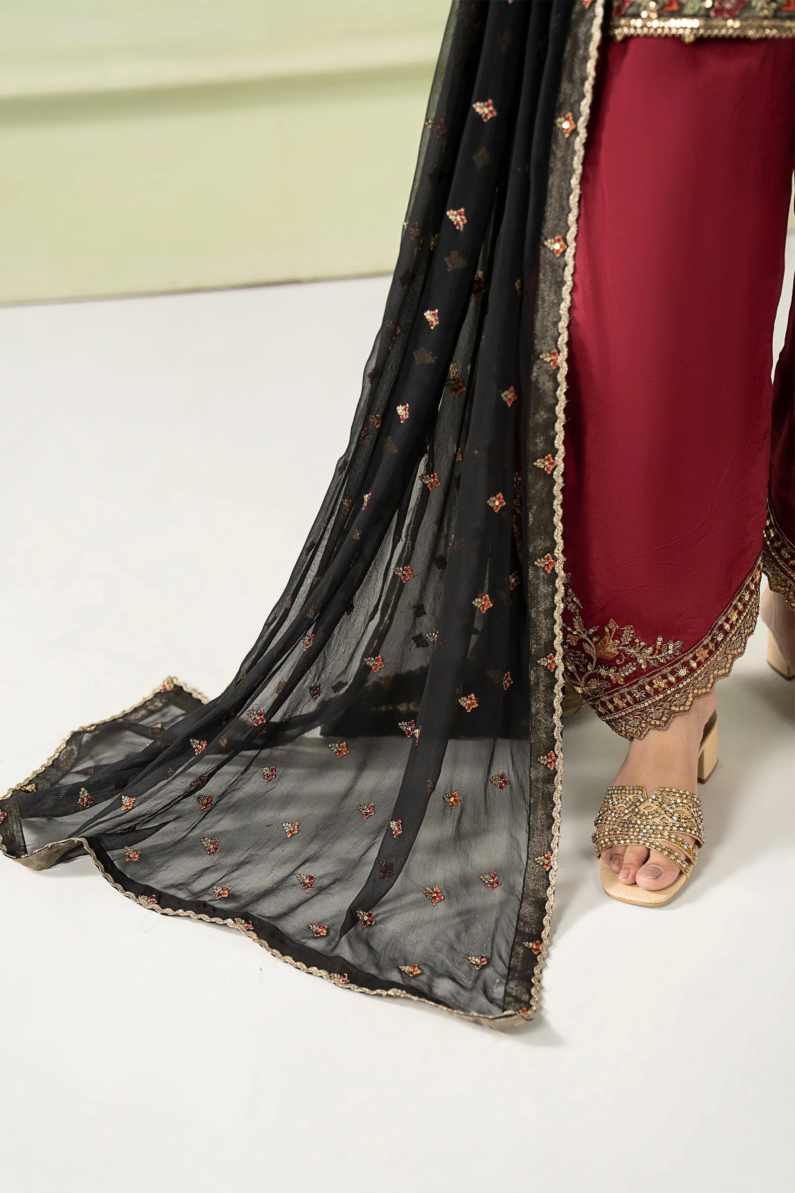 3 Piece Embroidered Organza Suit - Image 7