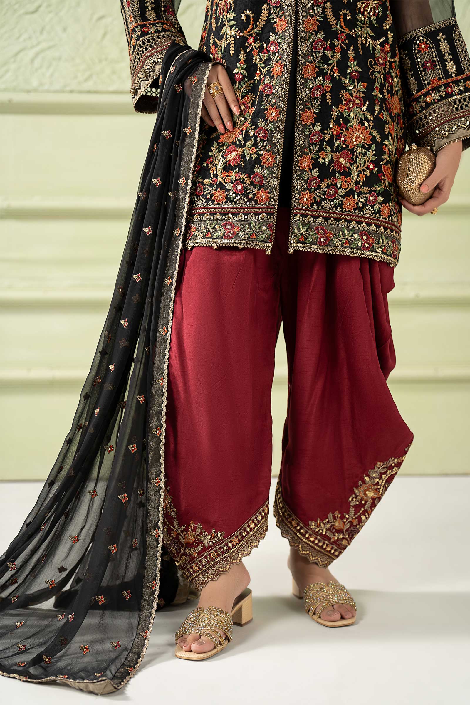 3 Piece Embroidered Organza Suit - Image 10