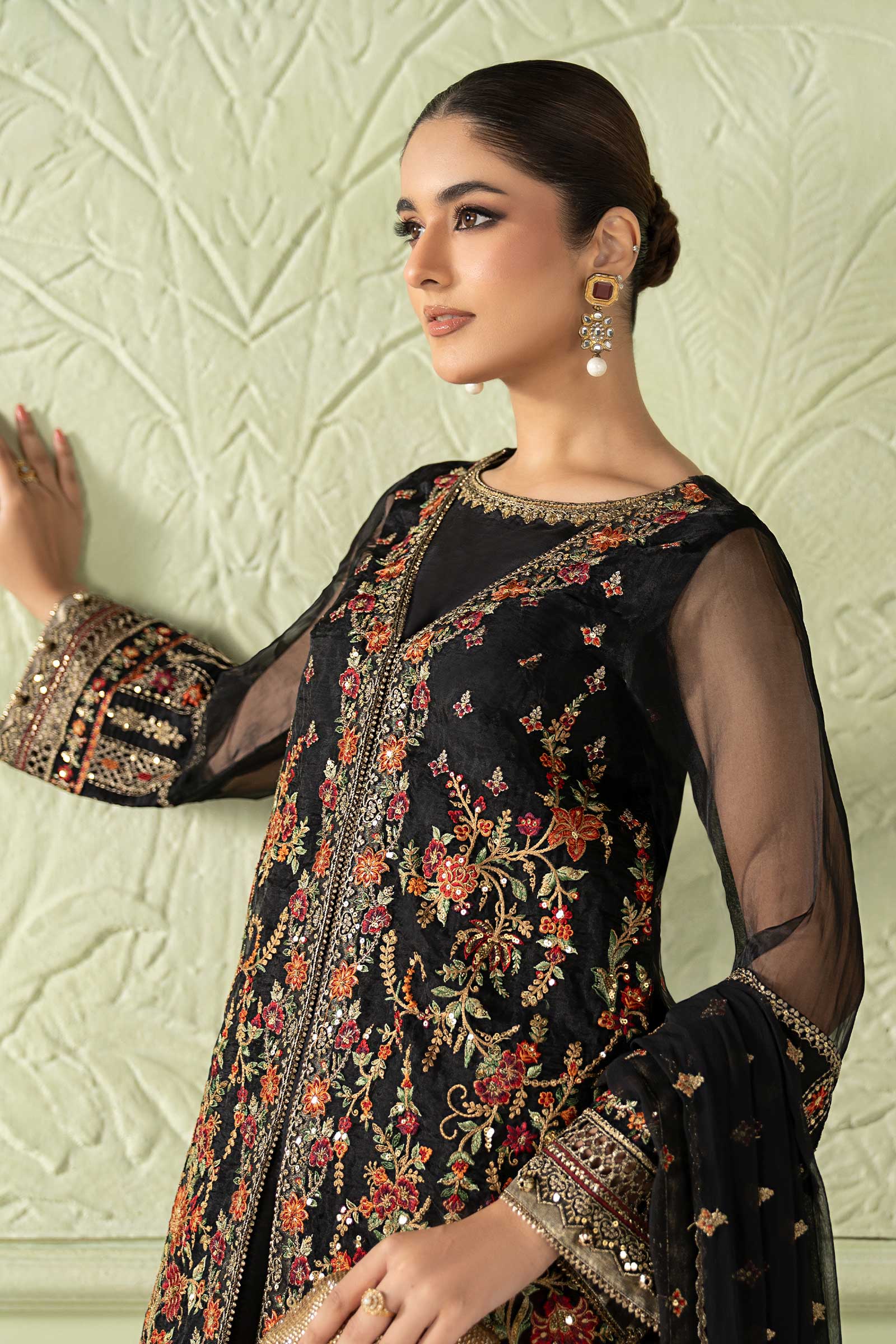 3 Piece Embroidered Organza Suit - Image 6