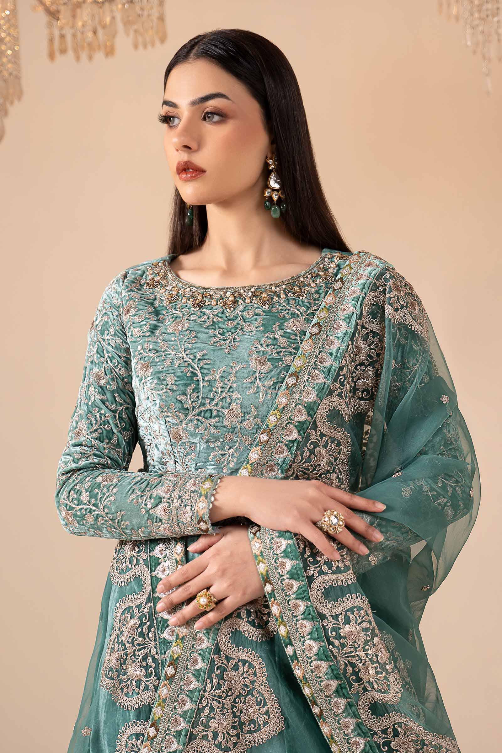 3 Piece Embroidered Velvet Suit - Image 3