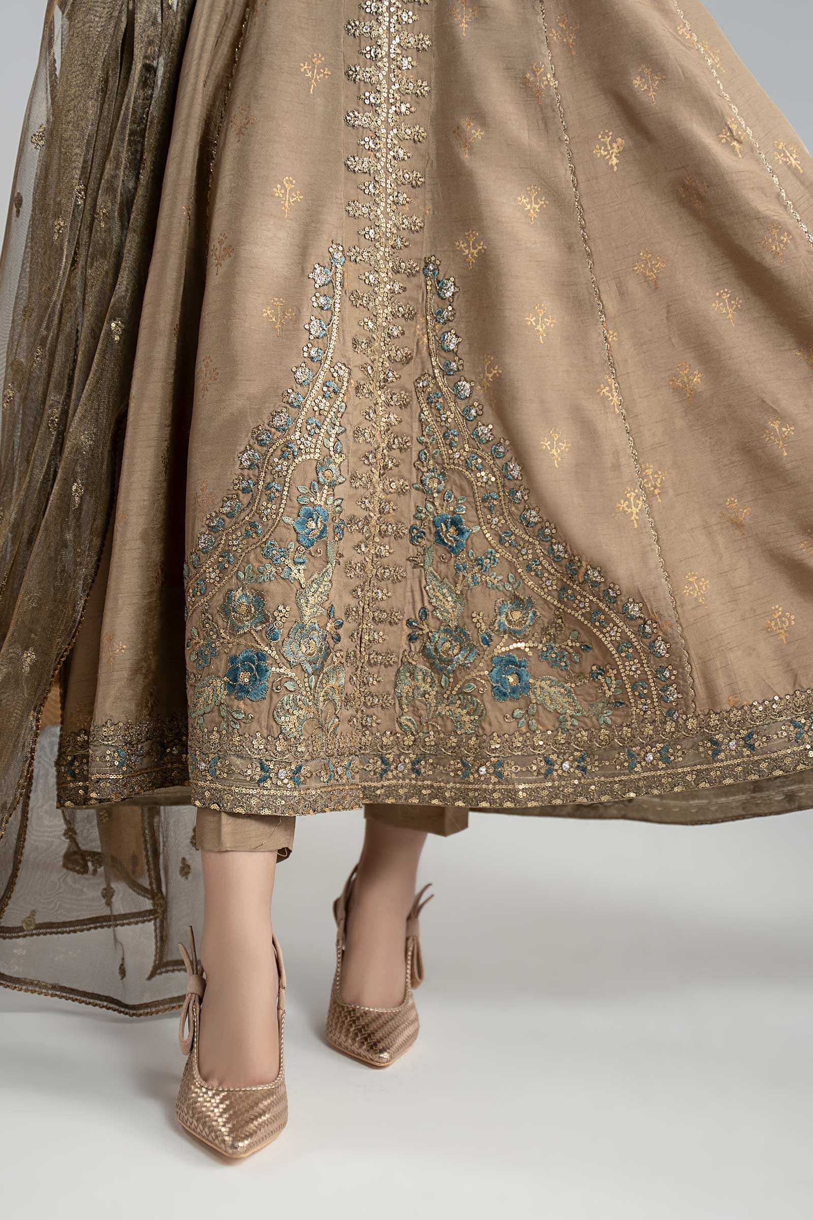 3 Piece Embroidered Raw Silk Suit - Image 10