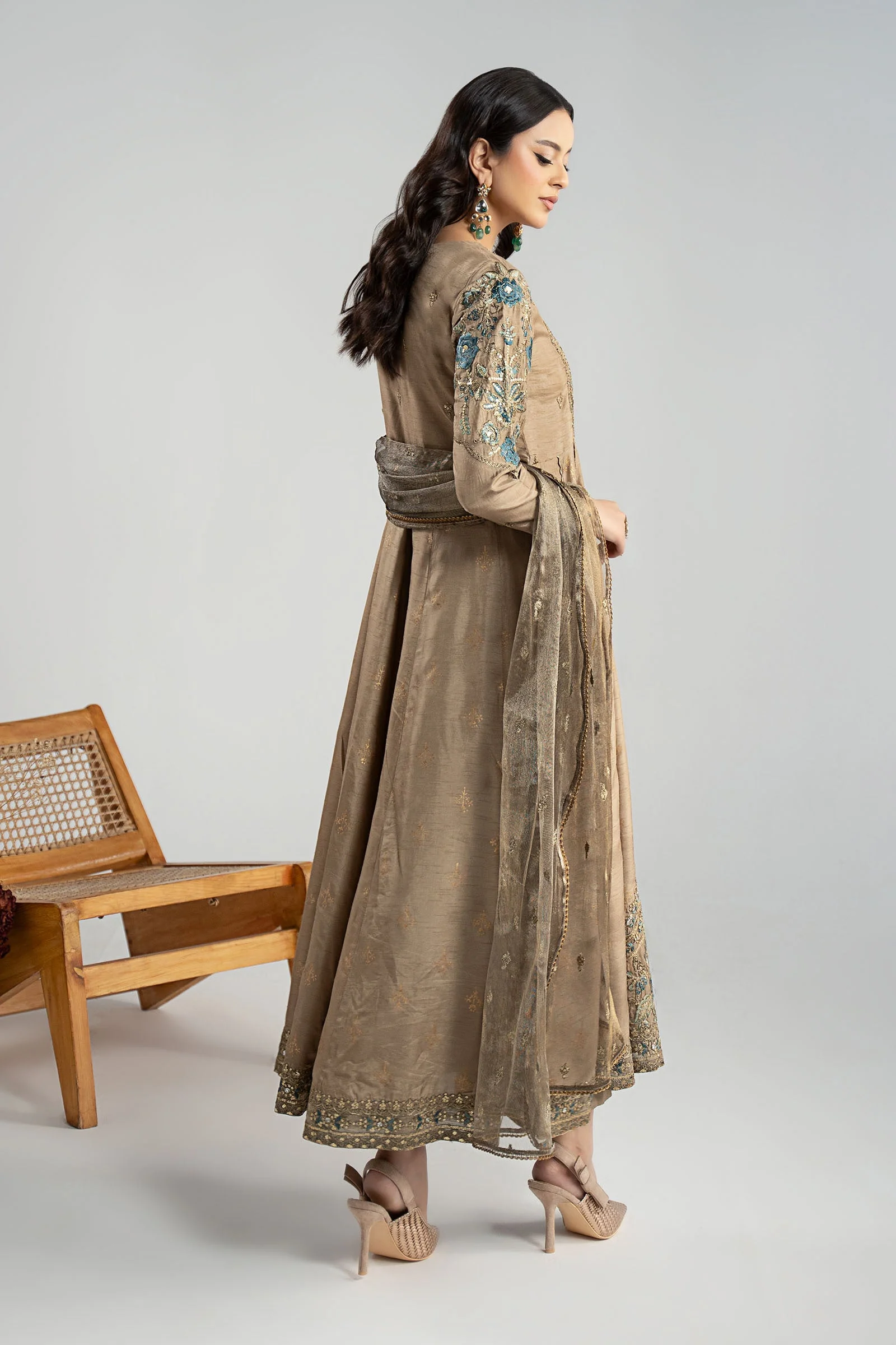 3 Piece Embroidered Raw Silk Suit - Image 9