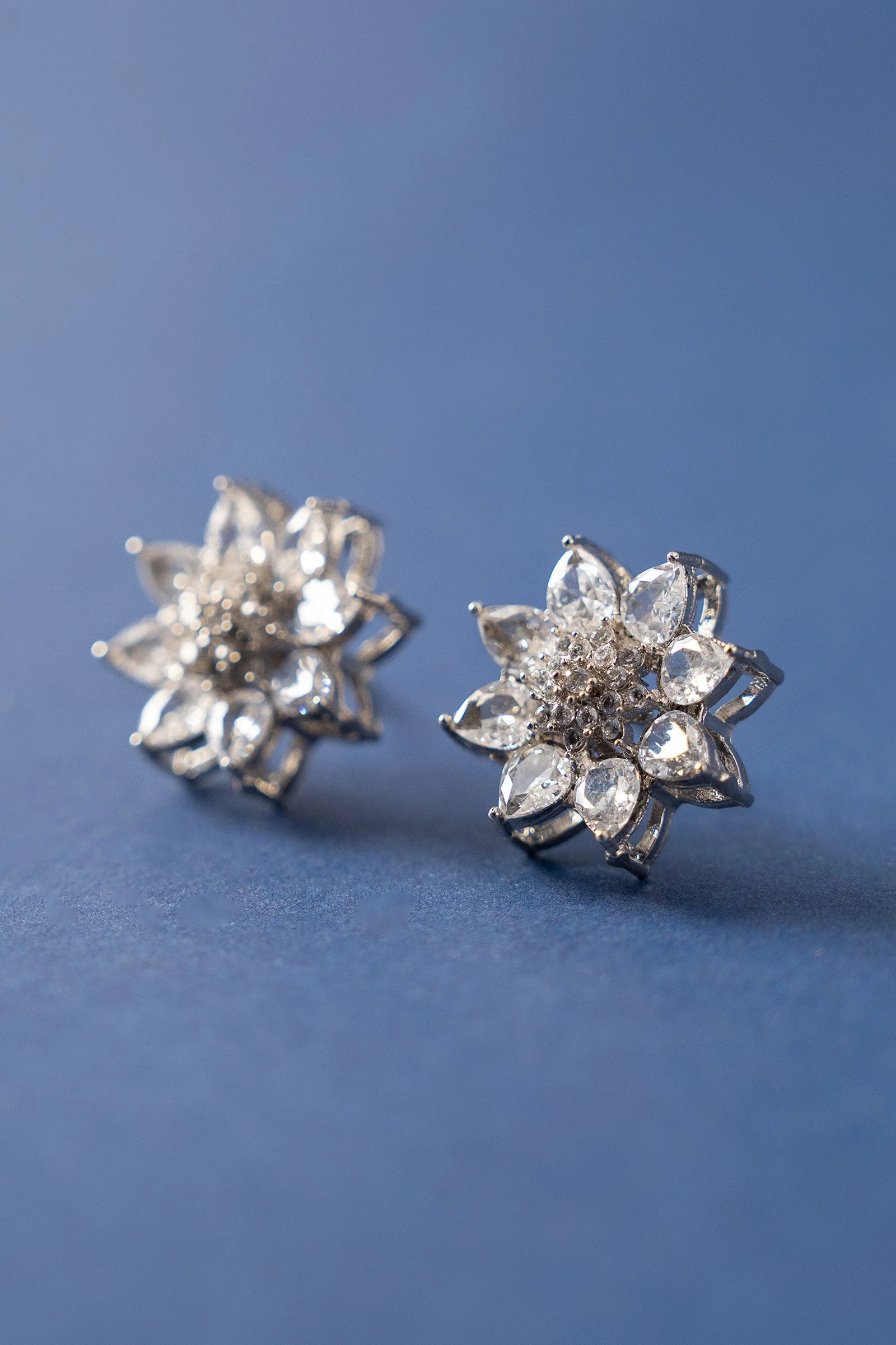 Snovia Studs - Image 4