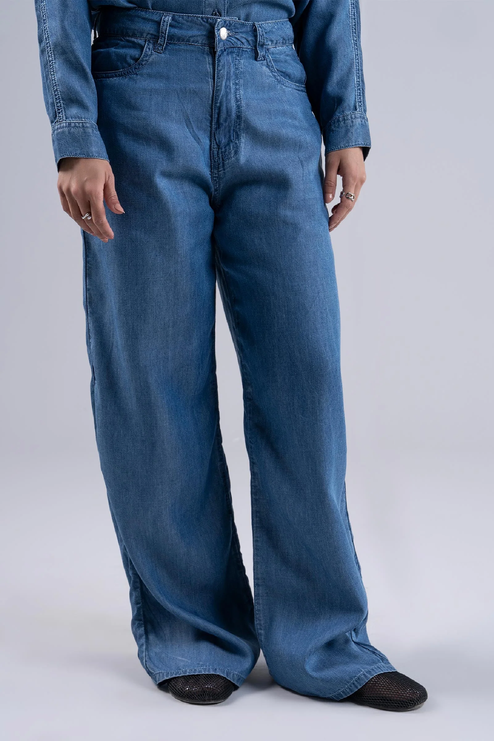 Wide-Leg Jeans - Image 3