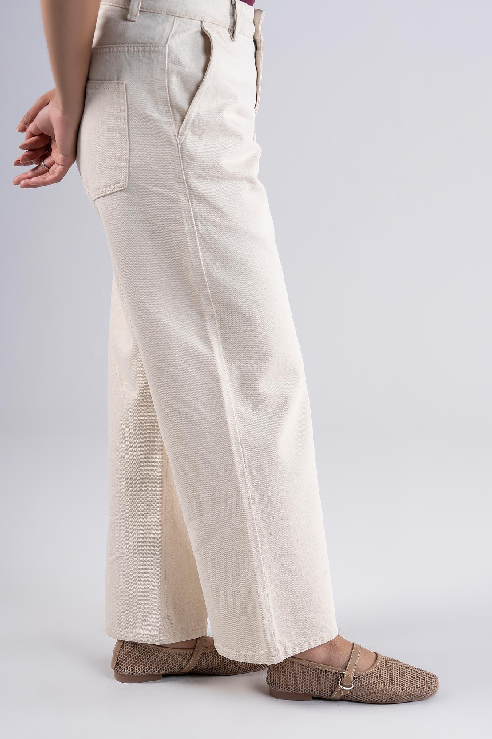 Cropped Wide-Leg Jeans - Image 2