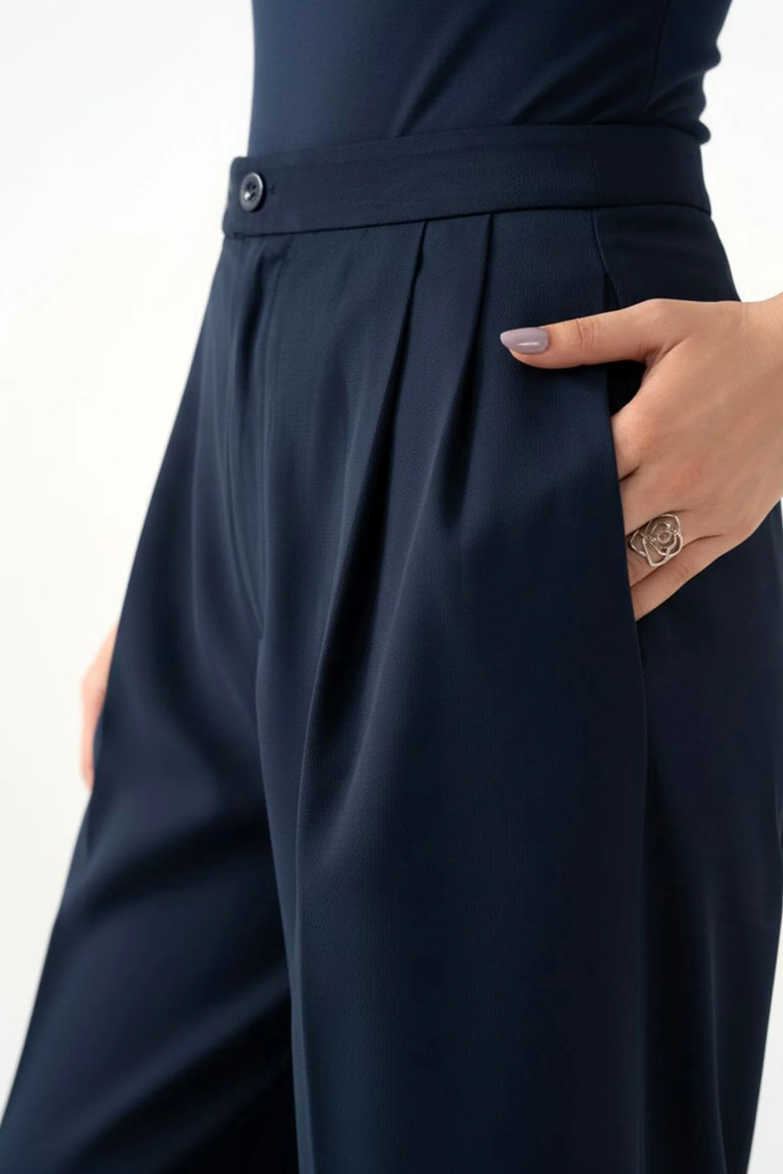 Pleated Wide Pants - Image 3