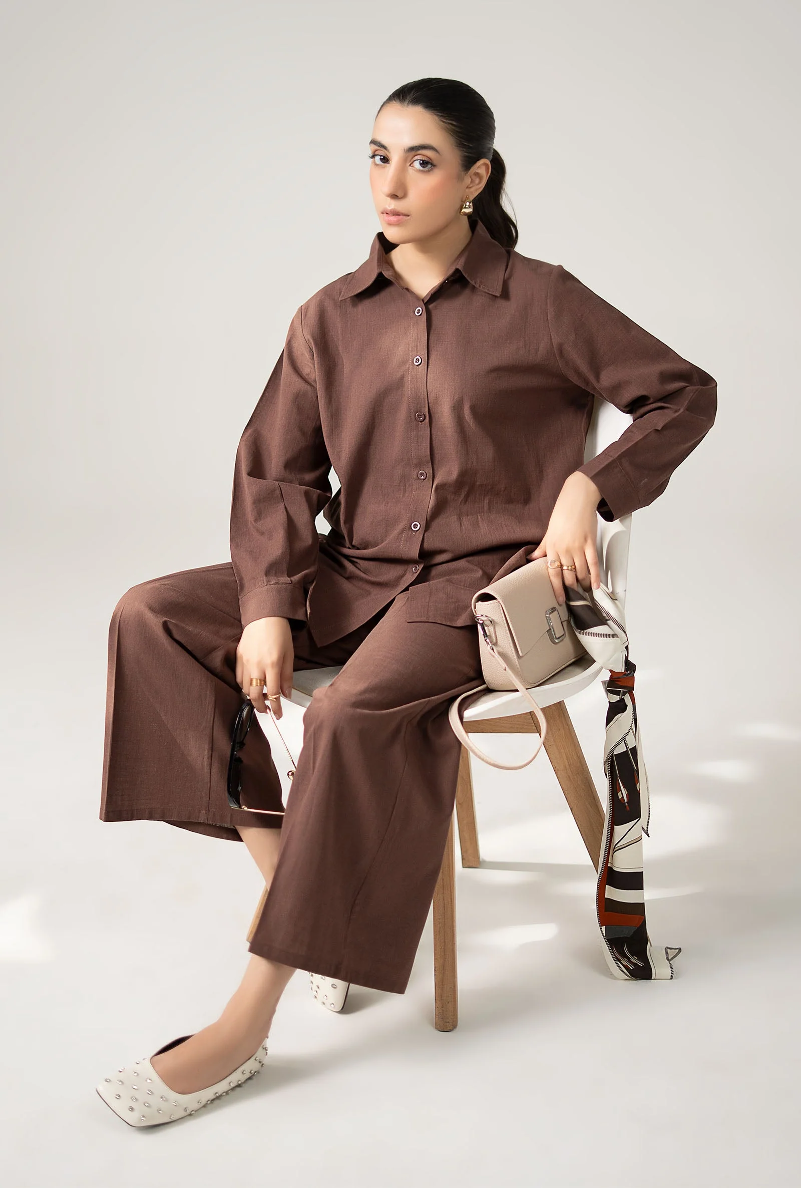 Relaxed Button Set - Image 6