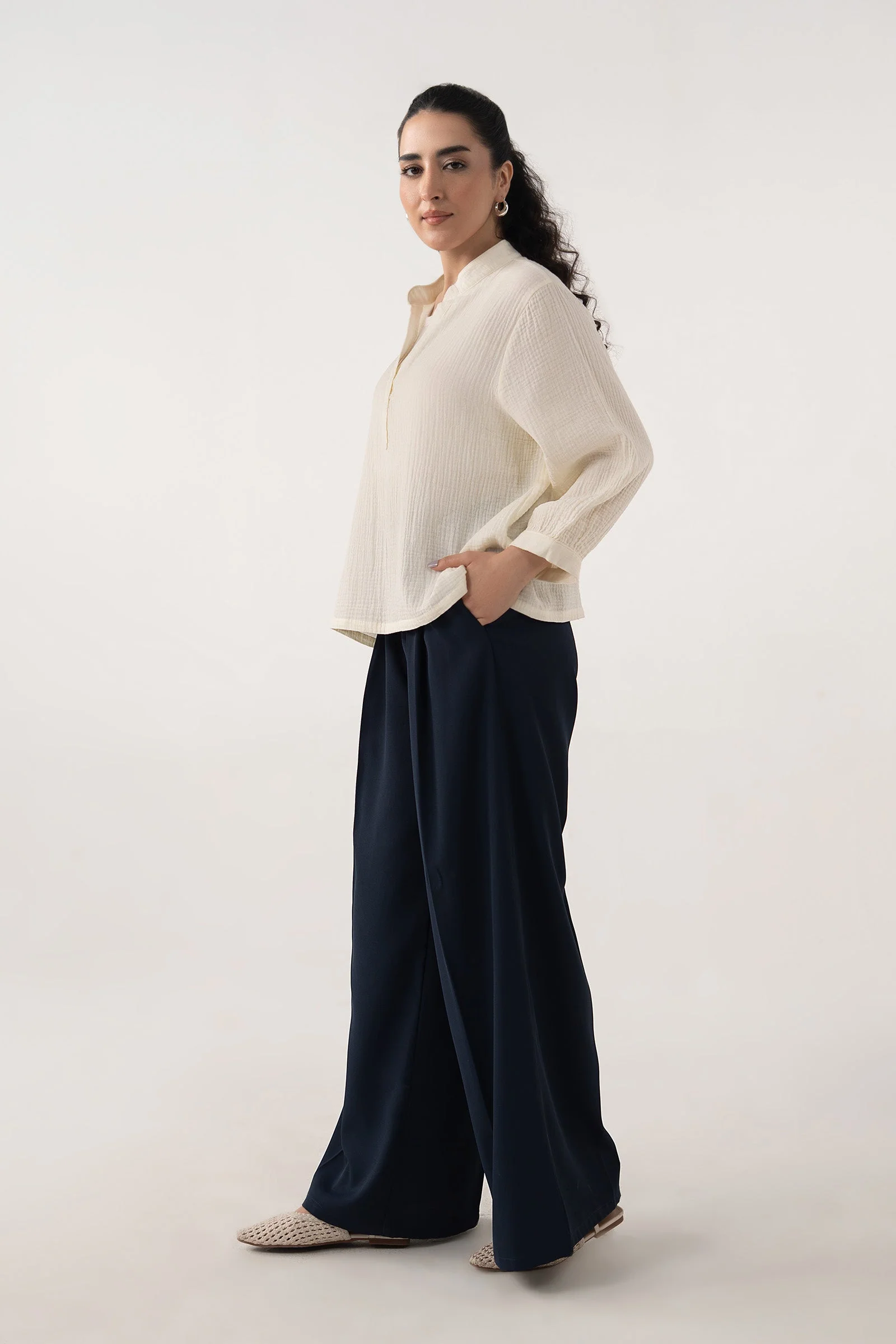 Muslin Buttoned Top - Image 12
