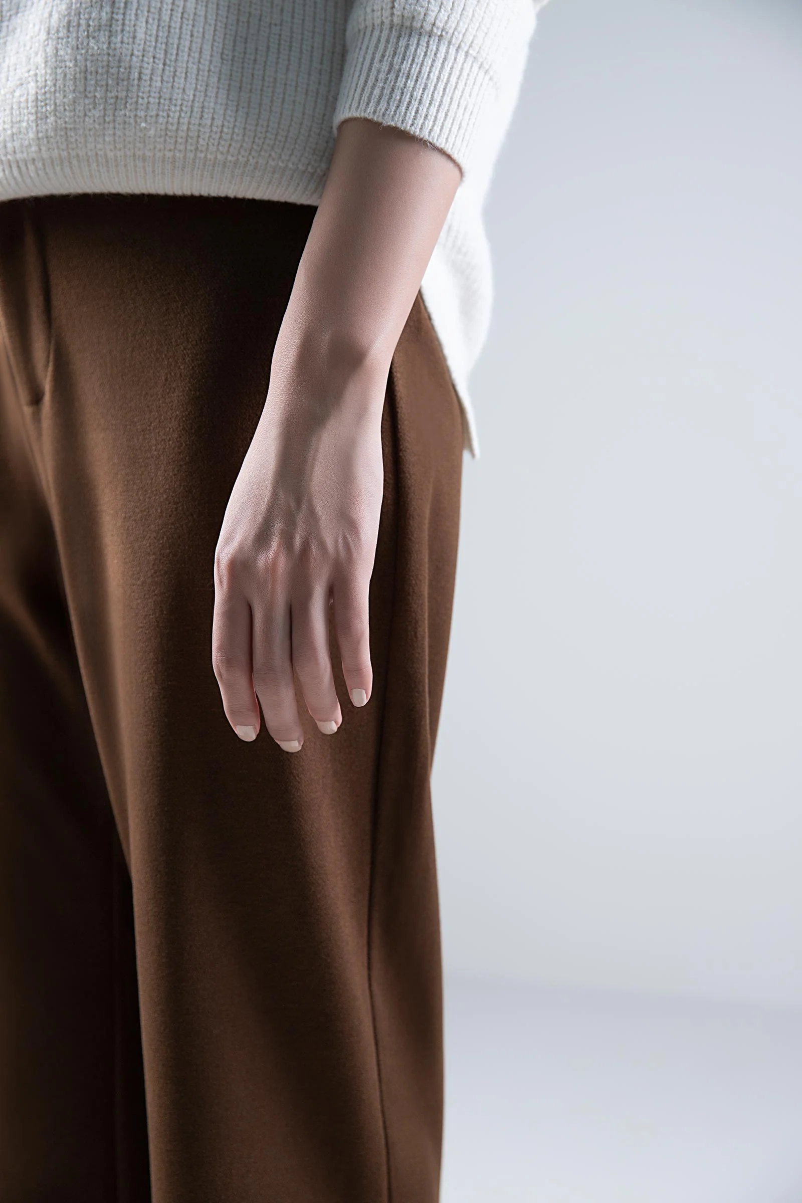 Relaxed Straight Pants - Image 4