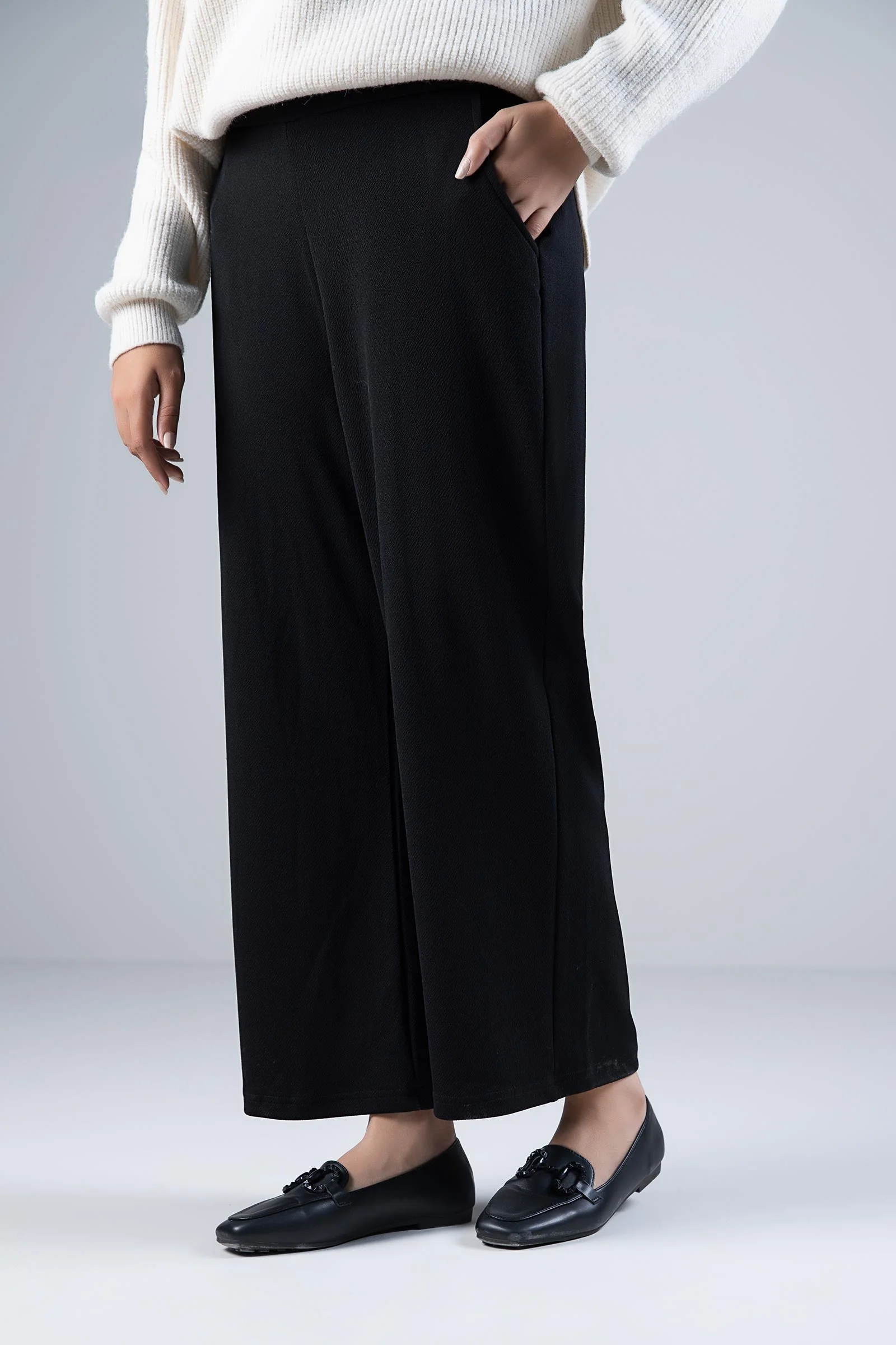 Cropped Wide Leg Pants - Image 2