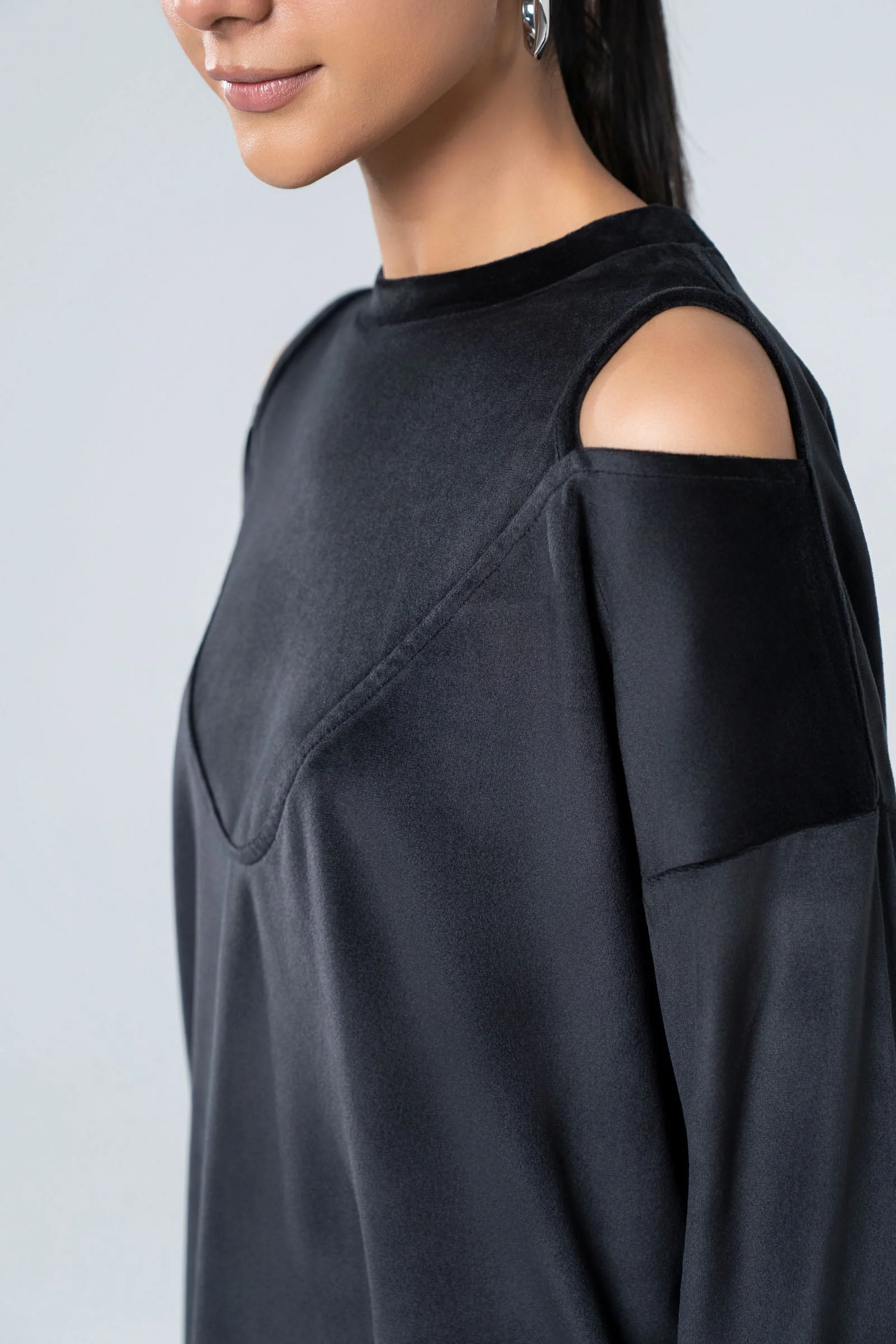 Relaxed Halter Neck Co-ord Set - Image 4