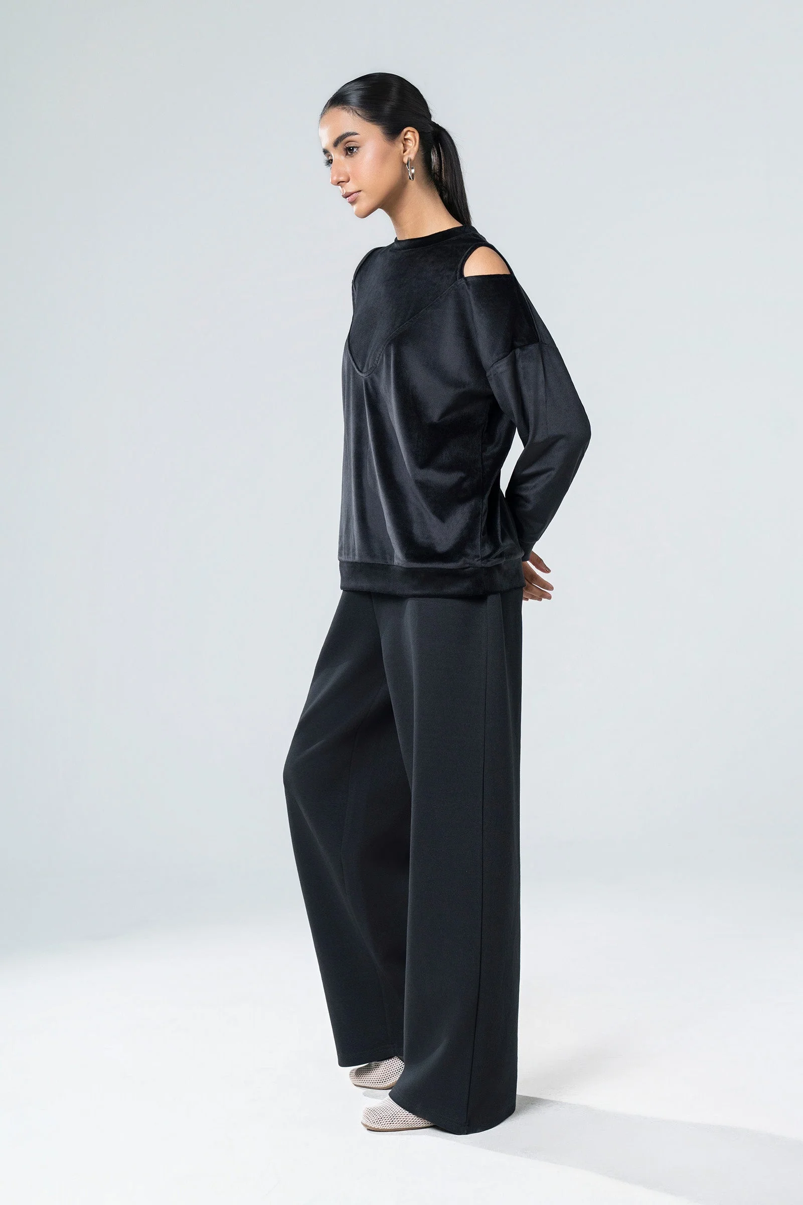 Relaxed Halter Neck Co-ord Set - Image 6