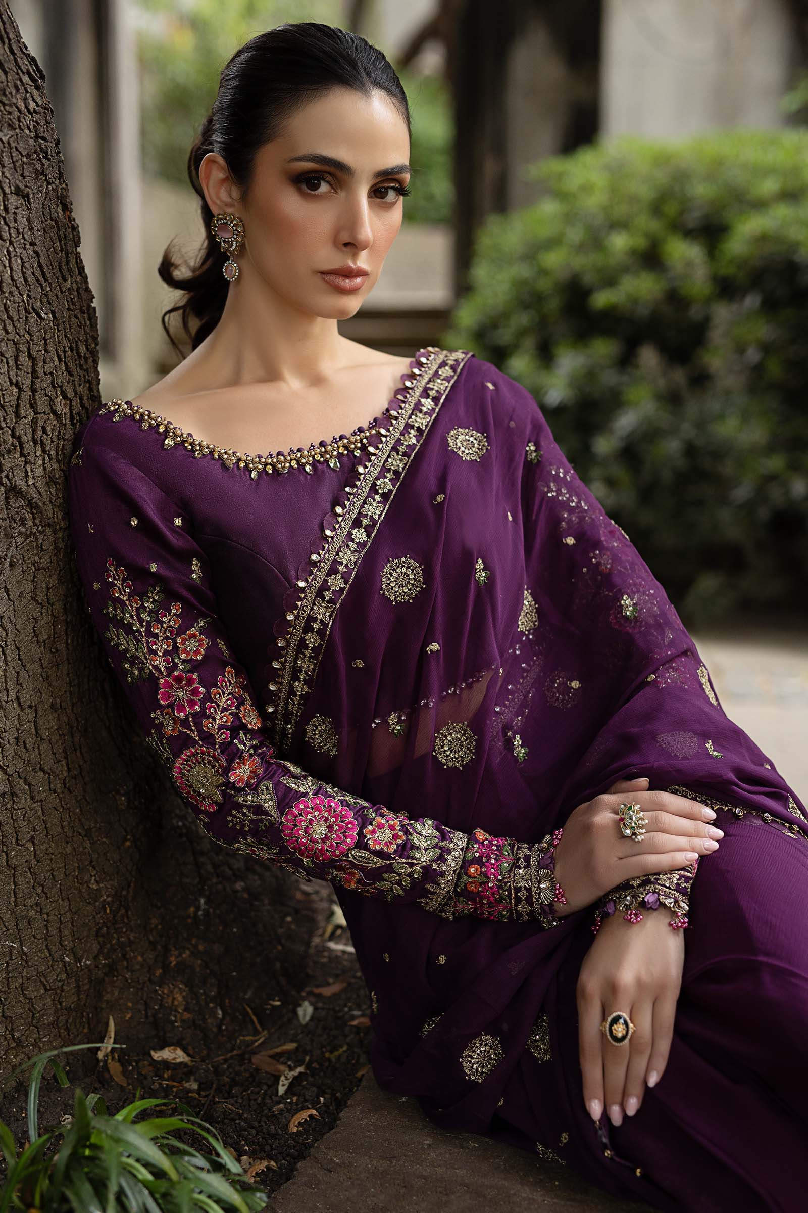Unstitched Embroidered Chiffon Saree - Image 3