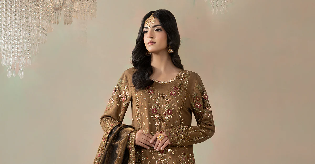 3 Piece Embroidered Raw Silk Suit - Image 10