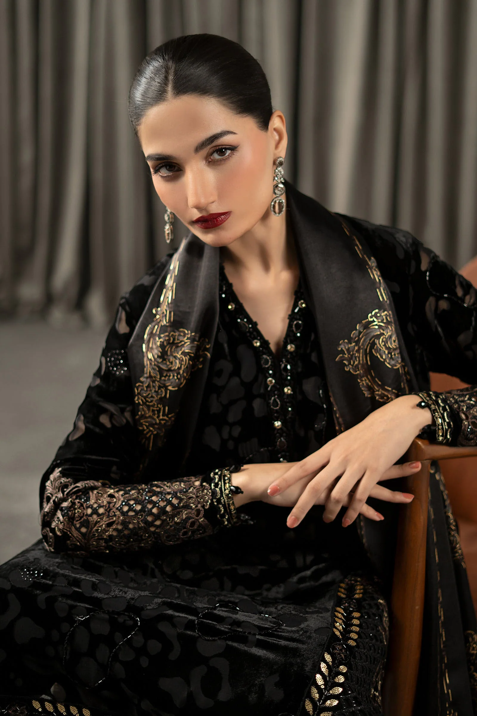 3 Piece Embroidered Palachi Suit - Image 2