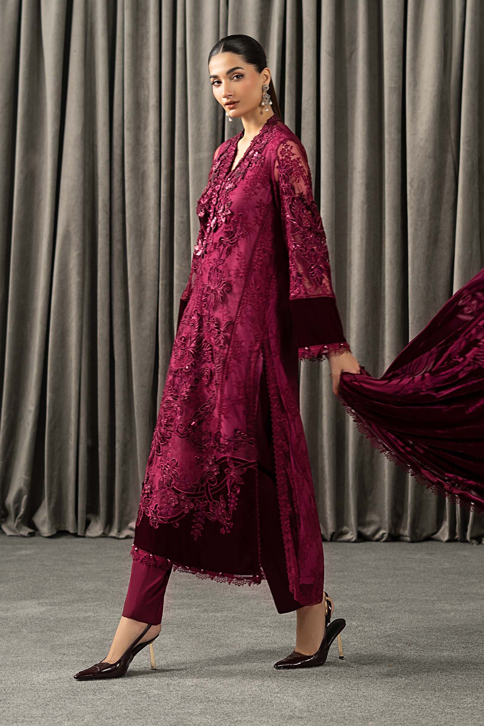 3 Piece Embroidered Chantilly Suit - Image 5