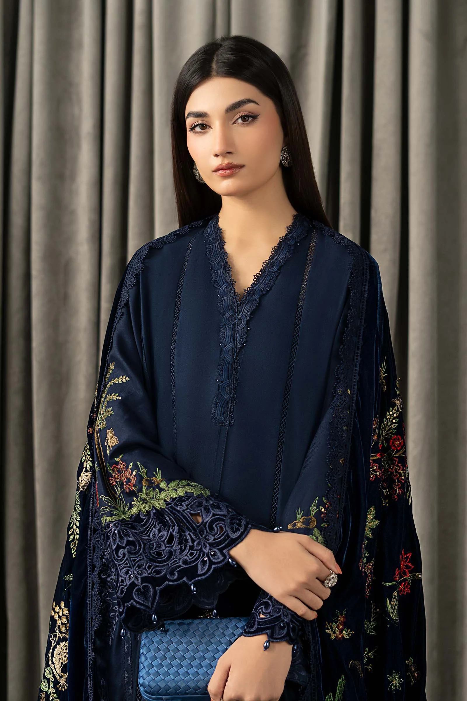 3 Piece Embroidered Twill Linen Suit - Image 2